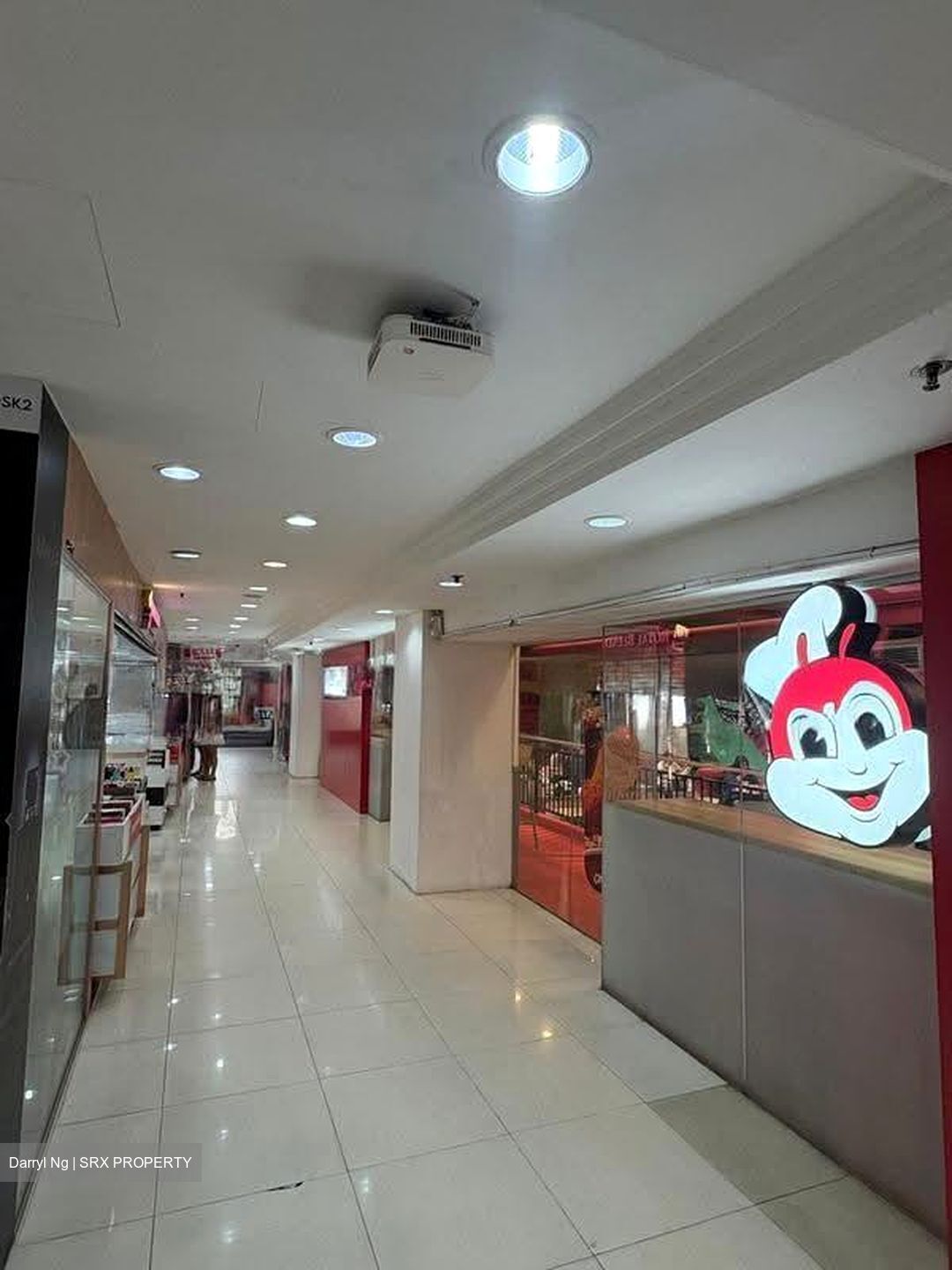 Lucky Plaza (D9), Shop House #630090221